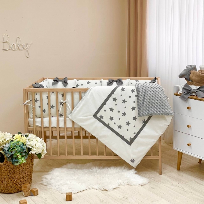 Set lenjerie patut bebe 7 piese White Stars (1)